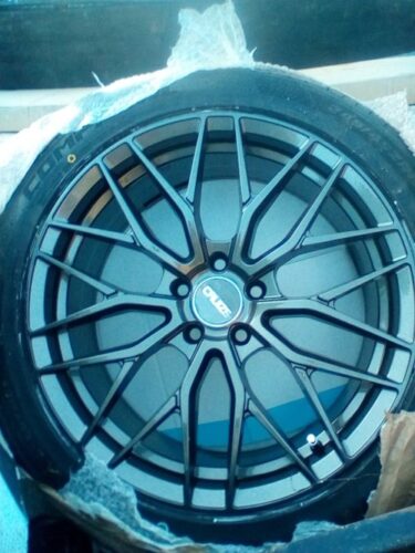 picture of a compasal 245 45 zr 19 tyre